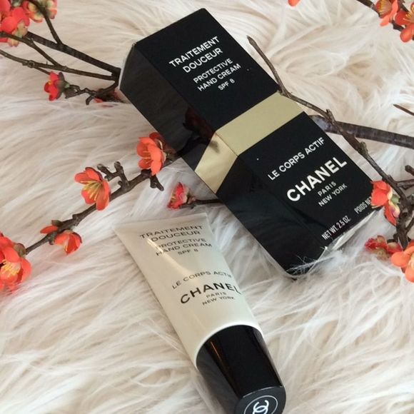 💞CHANEL Paris New York 💞protective hand cream - Picture 1 of 8